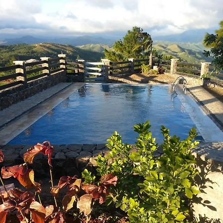 Ten Cents To Heaven Leisure Camp Tanay Exterior foto